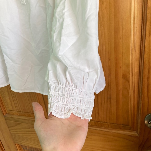 Women’s size small Crown and Ivy long sleeved white flowy blouse with smocking - Picture 2 of 7